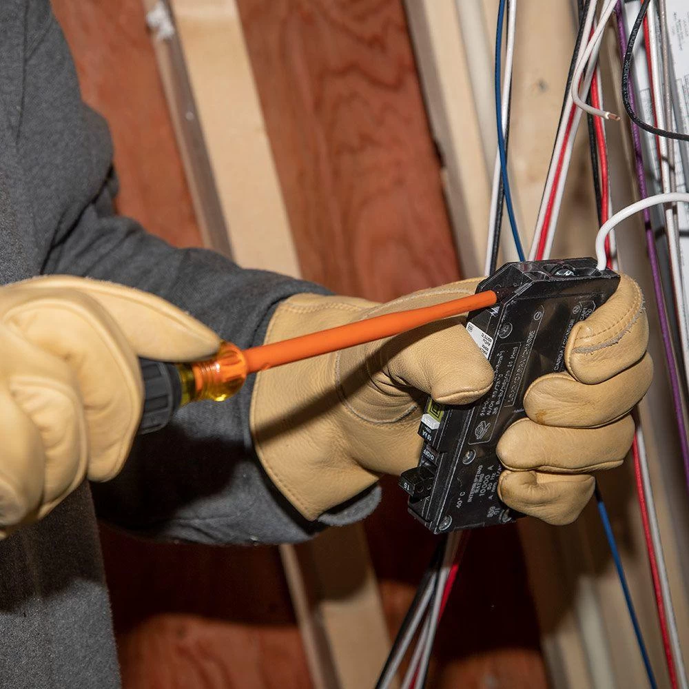 Klein Tools Slim-Tip 1000V Insulated Drive, #2 Square, 4" Shank, Model 6944INS - Image 6